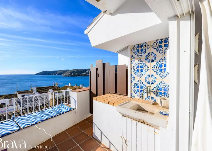 Ferienhaus Es Forn - Vistas Panoramicas A La Bahia I Terraza Privada I 5 I Chimenea I Centro Historico I Brava Experience Cadaqués