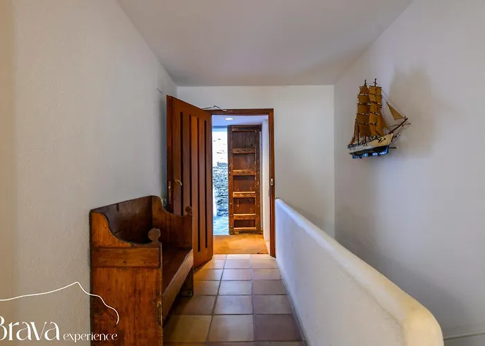 Ferienhaus Es Forn - Vistas Panoramicas A La Bahia I Terraza Privada I 5 I Chimenea I Centro Historico I Brava Experience Cadaqués